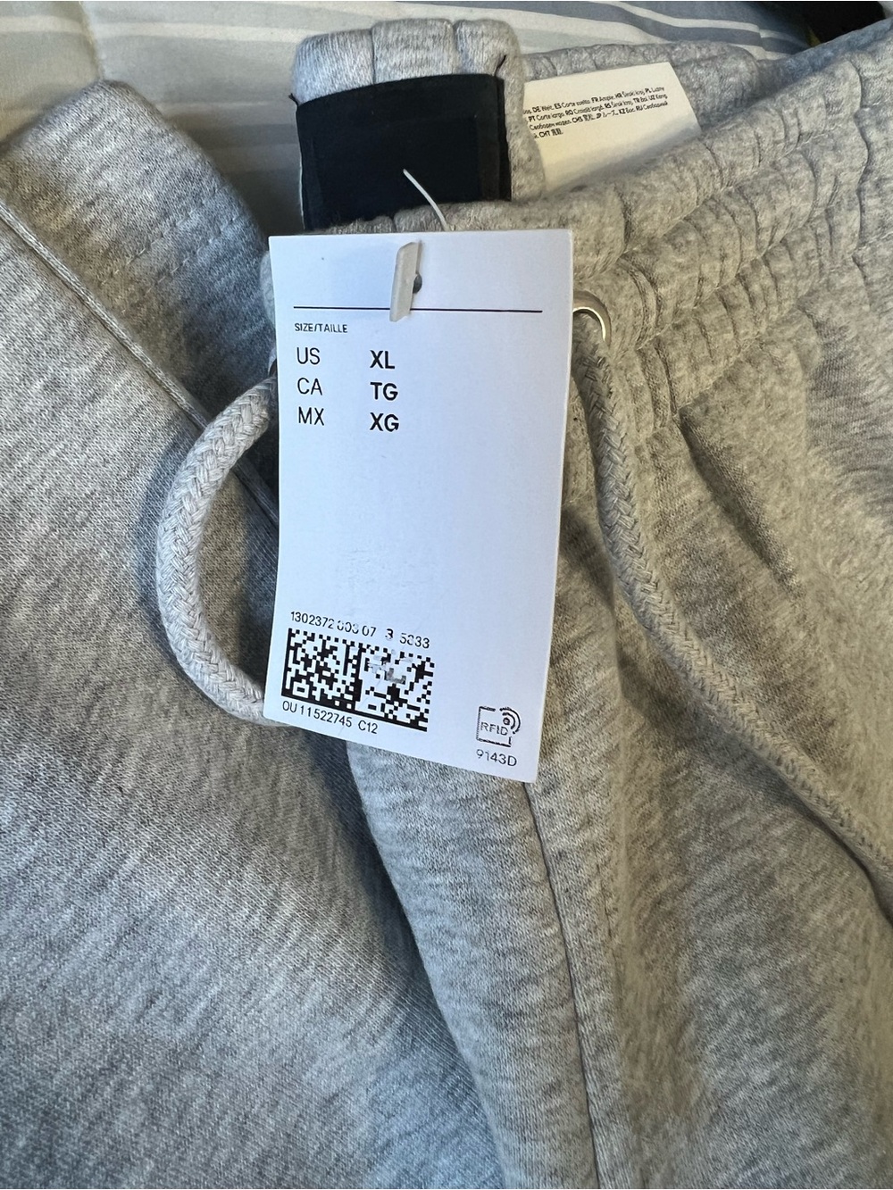 H&M Light Gray Drawstring Fleece Joggers - Picture 2 of 3